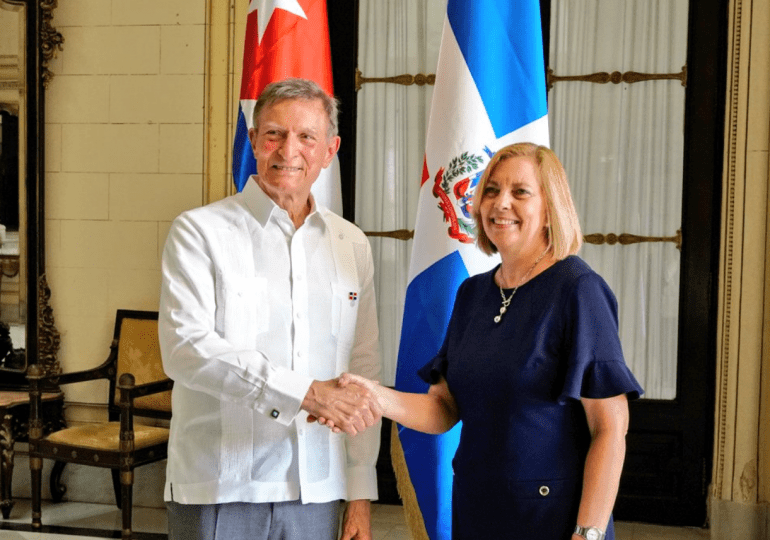 Sostienen conversaciones oficiales Cuba y República Dominicana