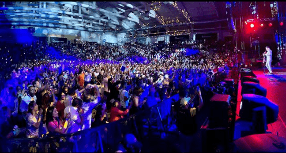 VIDEO | Rubén Blades canta y encanta con su concierto "Salsaswing Tour", en Santo Domingo