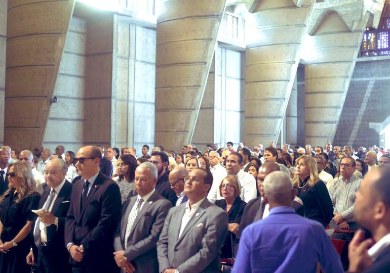 Realizan misa en honor a Angelita Trujillo en la Basílica de Higüey