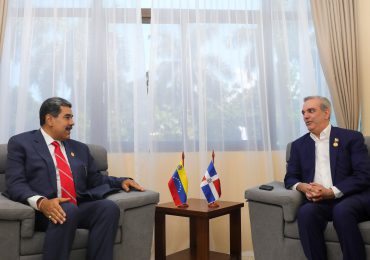 Luis Abinader y Nicolás Maduro se reúnen en La Habana, Cuba
