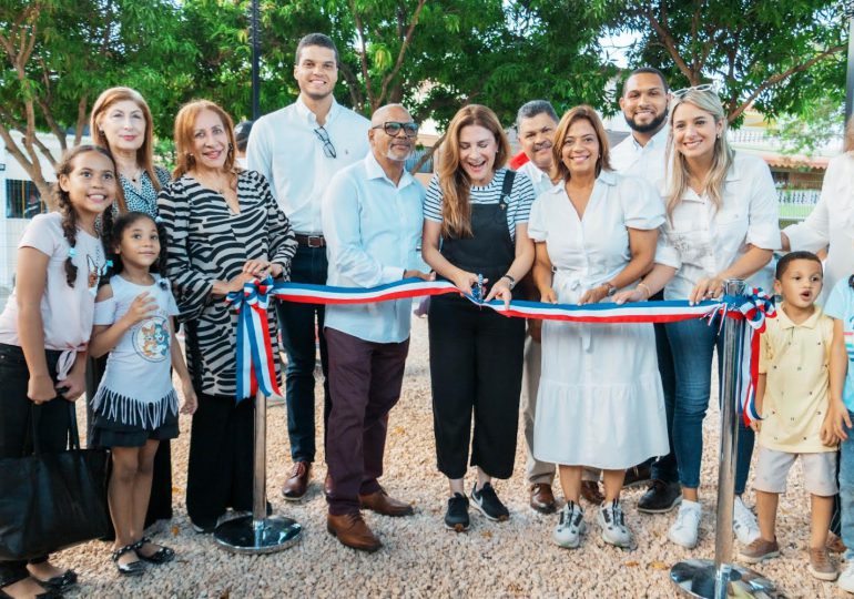 La alcaldesa Carolina Mejía inauguró el parque Gacela con una inversión de RD$6 millones