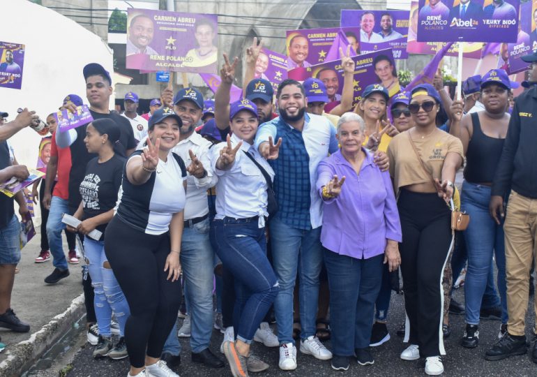 Yeury Bidó recibe apoyo de cientos de personas en su primer “mano a mano”