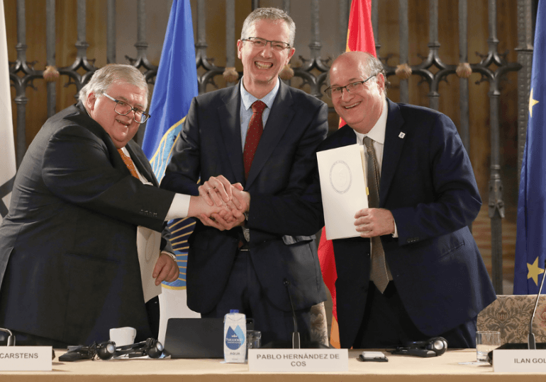BID y BIS firman acuerdo histórico para impulsar la inclusión financiera con tecnología innovadora