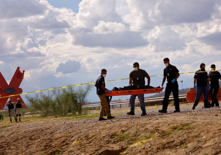 Dos migrantes mexicanos mueren baleados cuando intentaban cruzar frontera con EEUU