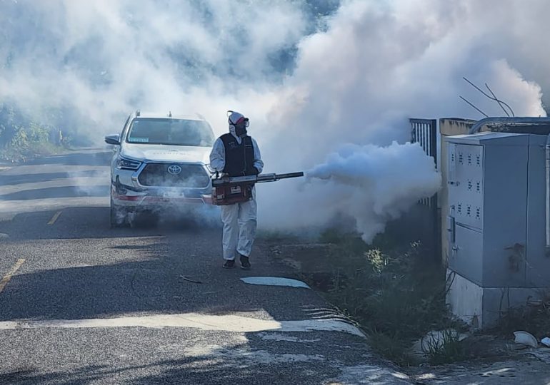 Salud Pública se mantiene vigilante ante aumento de casos de dengue; continúan los operativos de fumigación