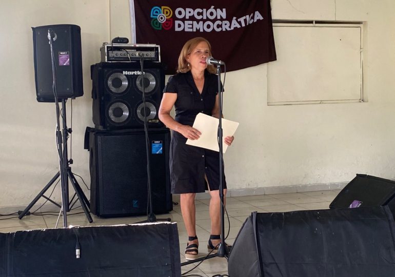 Opción Democrática presenta dirigente comunitaria Teresa Morel para Directora Municipal por Canabacoa