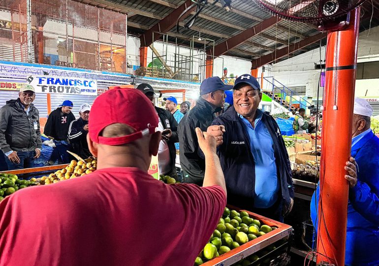 Nuevo mercado de SDO, un espacio dignificado y transformado por alcalde José Andújar, según comerciantes