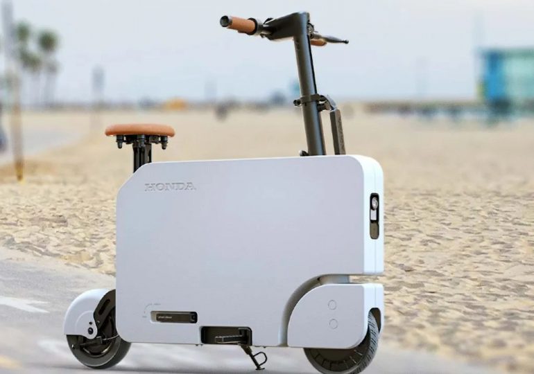 Honda lanza un lindo scooter eléctrico compacto para ciudades