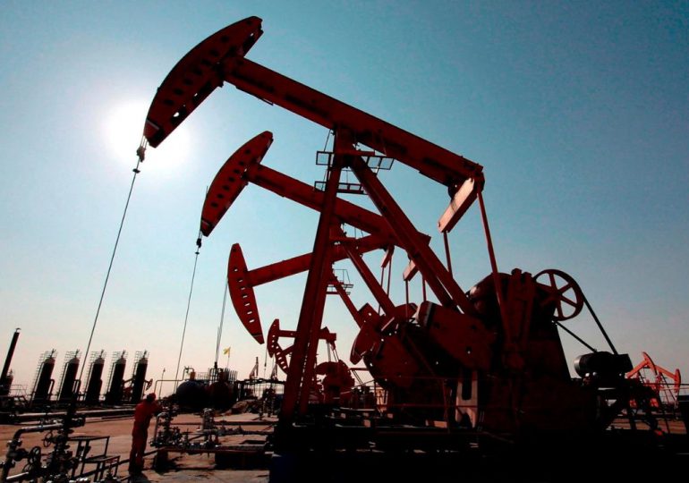 El petróleo cayó tras aumento de inventarios de EEUU