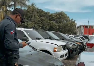 VIDEO | PN realiza operativo de depuración de vehículos en la ciudad de La Vega