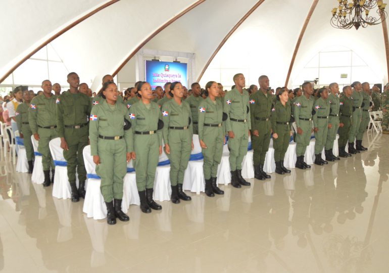 Servicio Militar Voluntario MIDE gradúa primeros participantes en curso de Entrenamiento Militar Básico