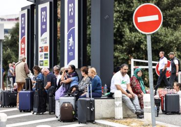 Evacuan varios aeropuertos en Francia por amenazas de atentado