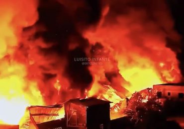VIDEO | Se produjo incendio en zona franca de Santiago