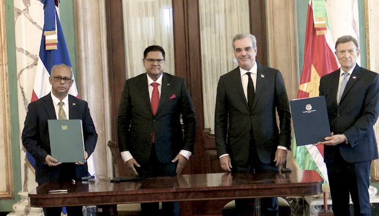 Gobierno dominicano firma cuatro convenios trascendentales con Surinam; fortalecerá economía del país
