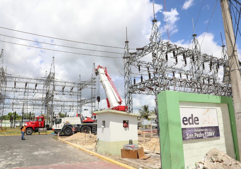 Explosión simultánea en Subestación SPM I de EDEESTE saca de servicio circuitos eléctricos