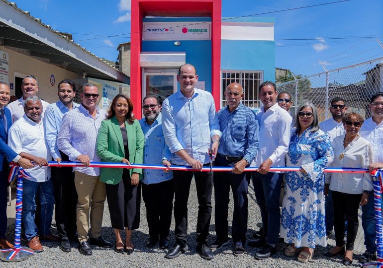 PROMESE/CAL inaugura 3 Farmacias del Pueblo en Constanza