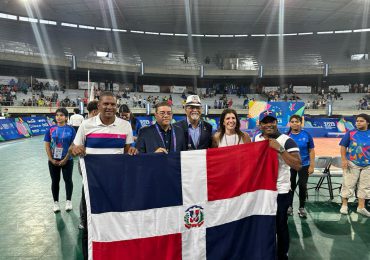Francisco Camacho viaja a Chile para animar a los atletas de RD que participarán en los Panam