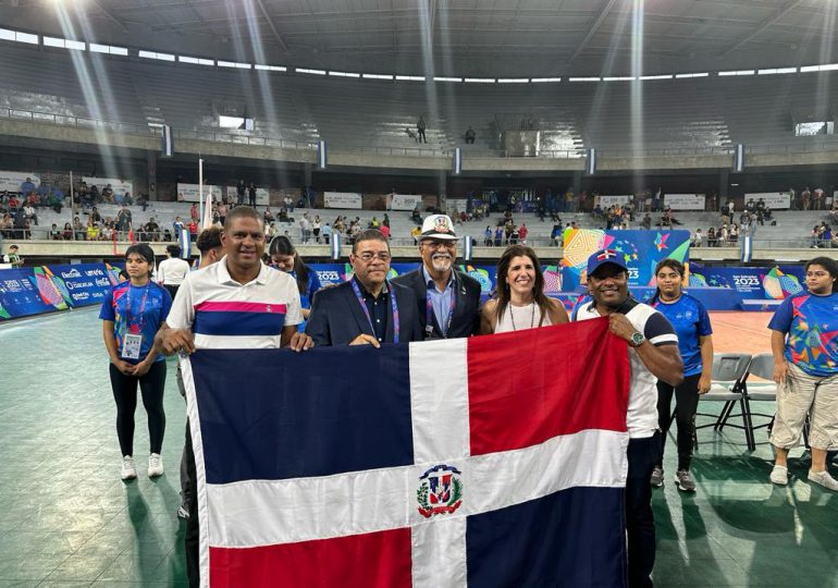 Francisco Camacho viaja a Chile para animar a los atletas de RD que participarán en los Panam