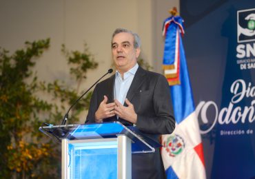 VIDEO | Luis Abinader anuncia Gobierno trabajará en implementación de unidades de salud bucal escolar