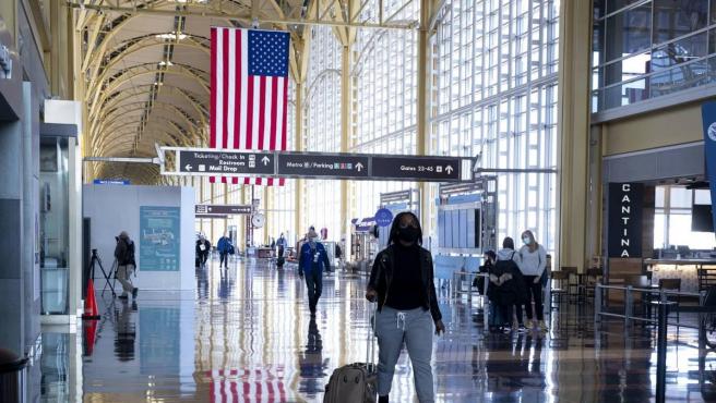 Alertan a estadounidenses abstenerse a viajes al extranjero ante posibles ataques terroristas