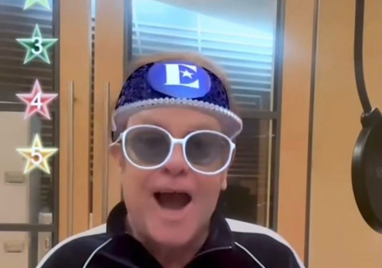 Elton John anuncia sus cinco filtros en TikTok; representan distintas épocas para celebrar su carrera