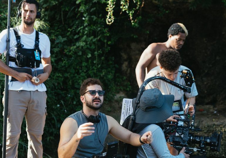 José María Cabral finaliza rodaje de documental sobre la 42 en Capotillo