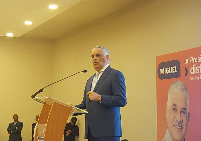 Miguel Vargas asegura presidente Abinader utiliza pensiones privilegiadas con "fines electorales"