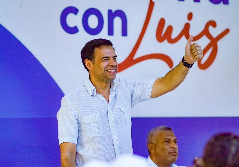 Roberto Ángel juramenta en Unidad Externa con Luis a 36 presidentes comités de base del PLD en Los Ríos