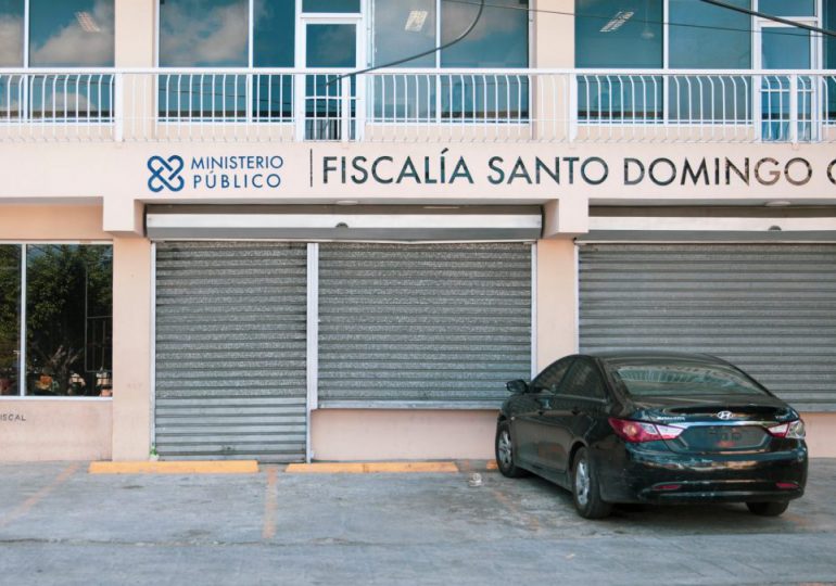 Mujer denuncia negligencia de Fiscalía de Santo Domingo Oeste