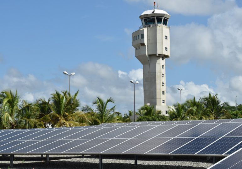 VINCI Airports, operador de AERODOM  alcanza 20 mil paneles solares en sus aeropuertos