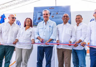 Abinader encabeza acto inaugural de la carretera Samaná-Las Galeras