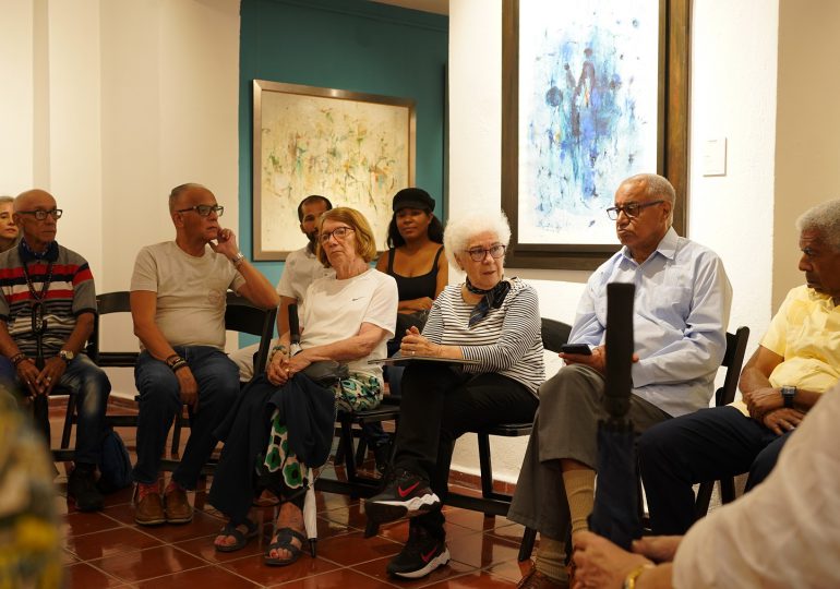 Tertulia de Centro Cultural Banreservas pide difundir y ampliamente obra de Vicente Pimentel