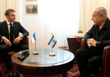 En Jerusalén, Macron pide un "relanzamiento decisivo del proceso político con los palestinos"