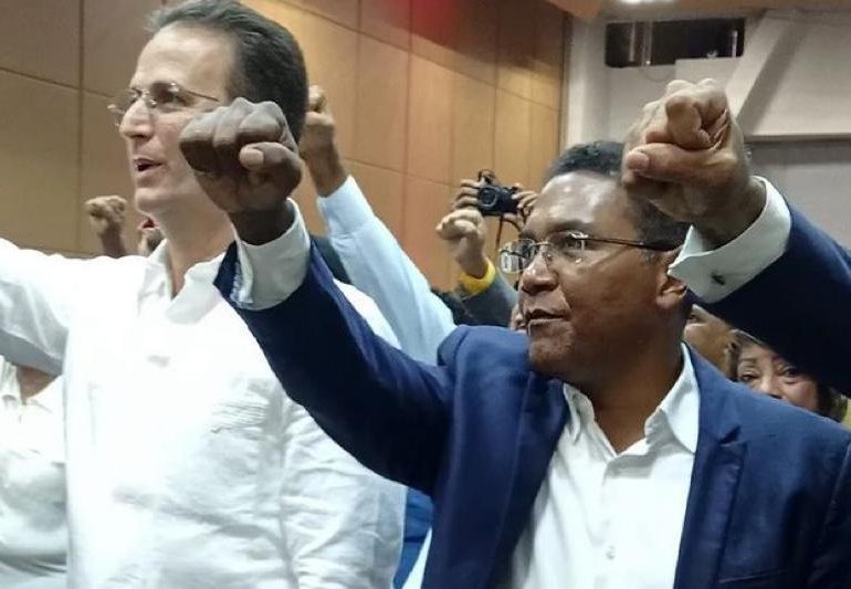 PLD proclama a Demetrio Lluberes Vizcaíno como su candidato a Senador por SC