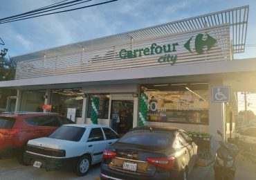 Inauguran supermercado Carrefour City Correa y Cidrón en Mata Hambre