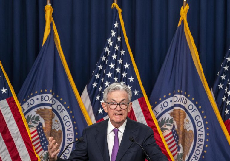 Inflación en EEUU sigue "demasiado alta", dice presidente de la Fed