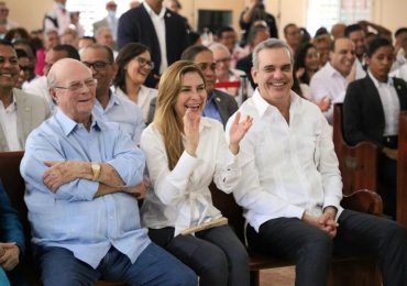 Hipólito y Carolina Mejía se muestran optimistas con proceso interno de votación del partido oficialista