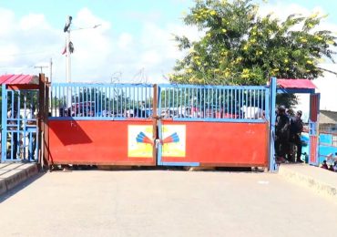 Haití vuelve a cerrar su frontera tras cruce de mercancías varadas en Dajabón