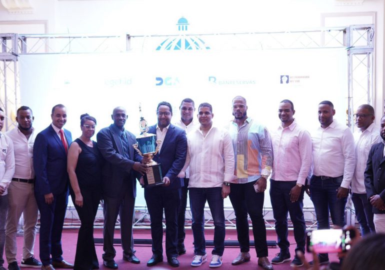 Dedicarán Torneo Superior de Baloncesto de San Cristóbal al presidente Luis Abinader