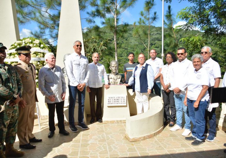 Efemérides Patrias enaltece a las Hermanas Mirabal e inaugura escultura de su compañero de lucha Rufino de la Cruz