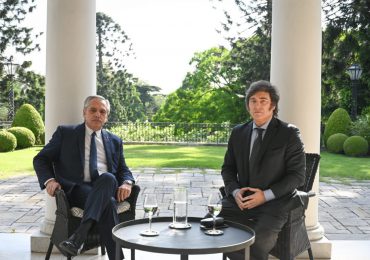 Transición en Argentina: Se reúnen en la residencia presidencial Milei y Alberto Fernández