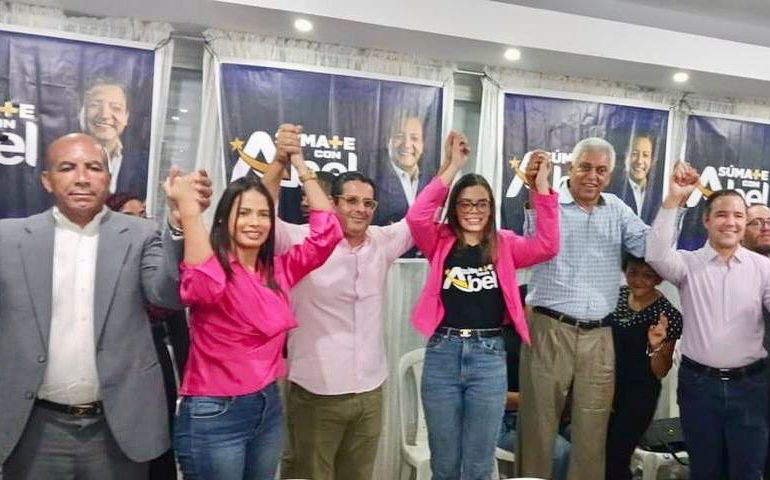 Súmate con Abel juramenta 35 líderes juveniles del PRM en San Cristóbal