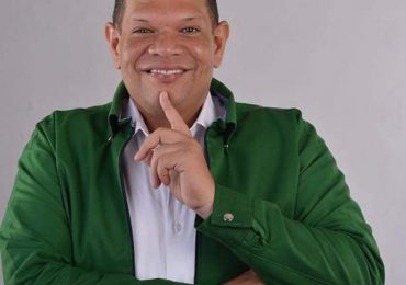 Alcalde Carlos Guzmán encabezará boletas FP, PLD y PRD en SDN