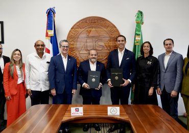 UTESA y ADOZONA firman acuerdo que abre oportunidades para impulsar el potencial de los dominicanos