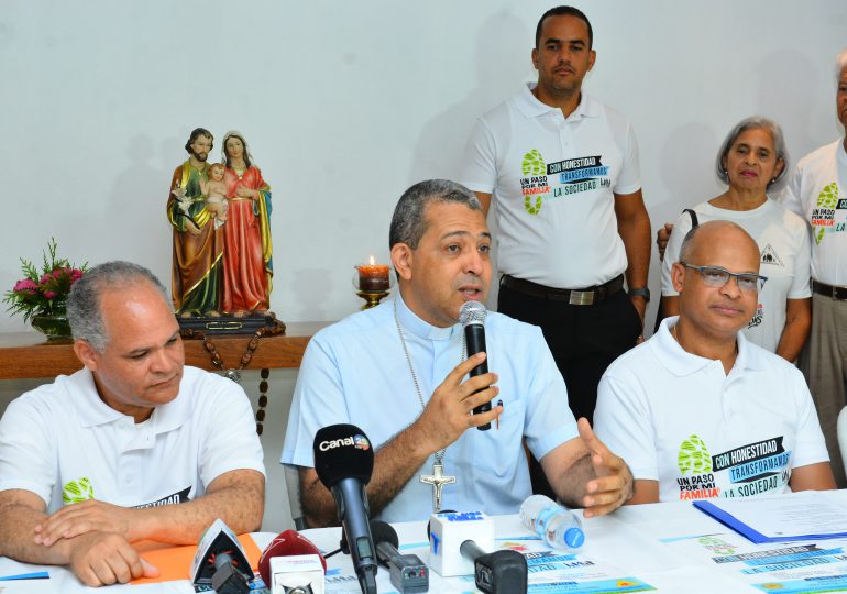 Arquidiócesis de Santiago anuncia “Un paso por mi familia” 2023