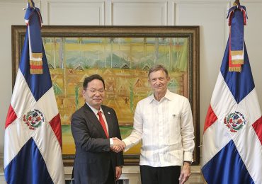Samsung fortalece lazos con República Dominicana y busca apoyo para la candidatura de Busan como sede de la Expo Mundial 2030