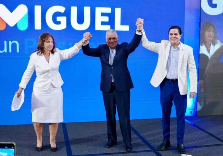 PRD proclama a Miguel Vargas candidato presidencial y autoriza alianzas congresuales y municipales
