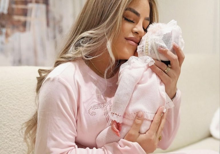 Jenn Quezada da a conocer la llegada de su bebé 