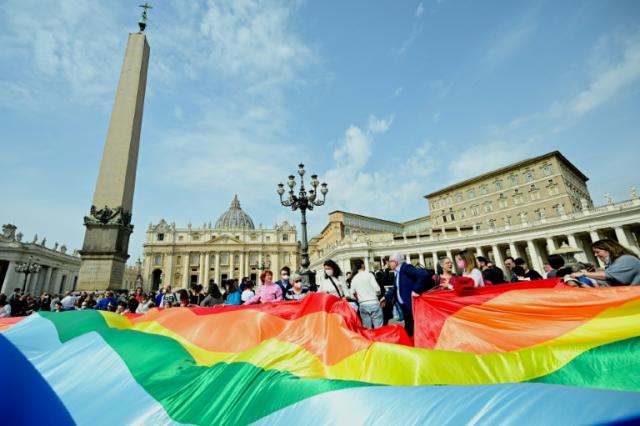 El Vaticano da un "paso adelante" hacia las personas transgénero