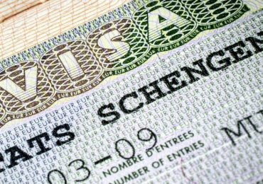 UE aprueba mecanismo en línea para demandas de visa al espacio Schengen